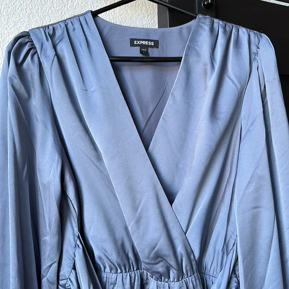 ✨ NWOT Express - Blue-Gray Cocktail Dress - SZ LG - Picture 2 of 8